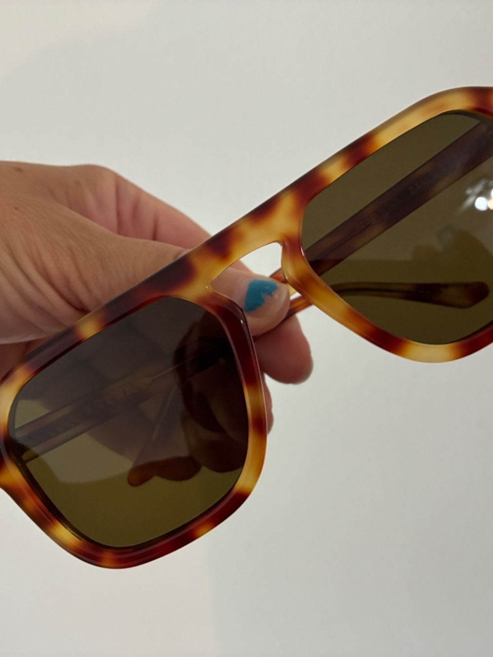 Krewe Zander Sunglasses in Hawksbill - Unisex - Picture 6 of 8